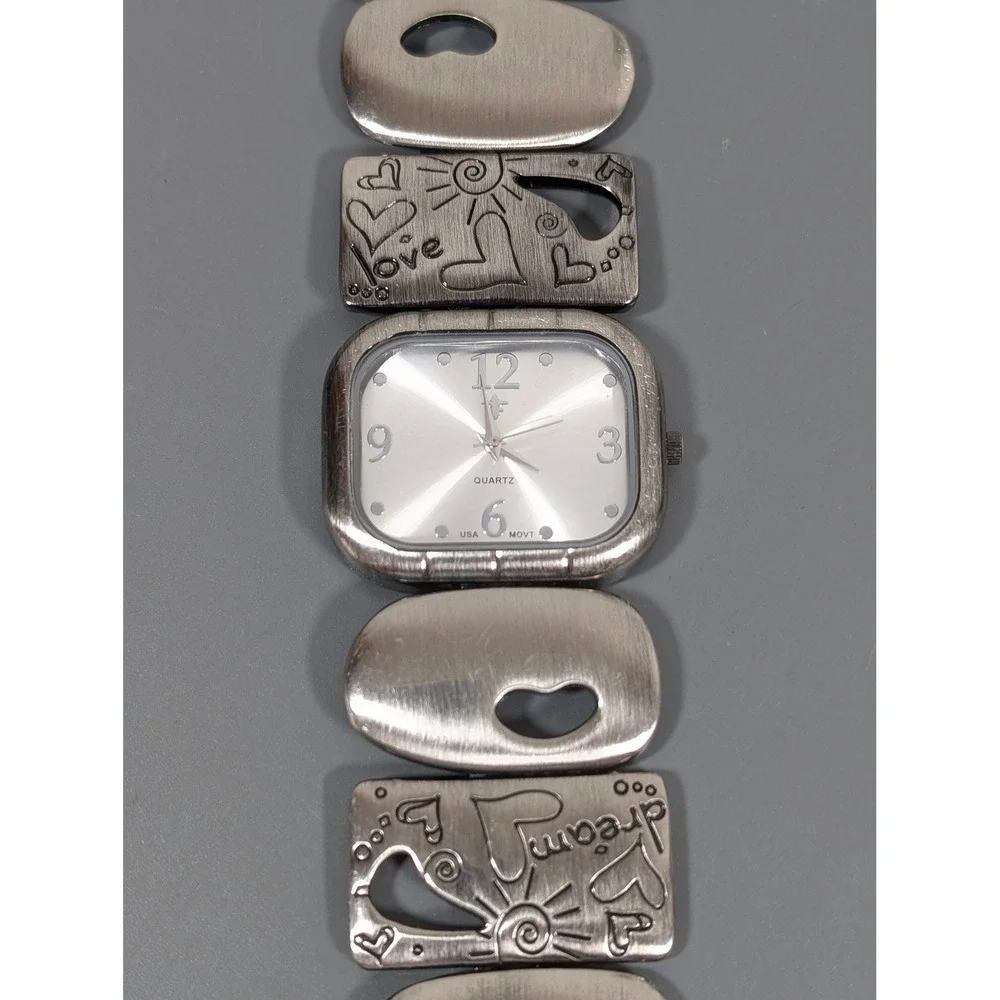 Dream Live Love Heart Bracelet Watch Silver Tone Womens 7in Working